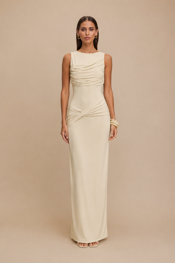 Vestido largo con espalda descubierta