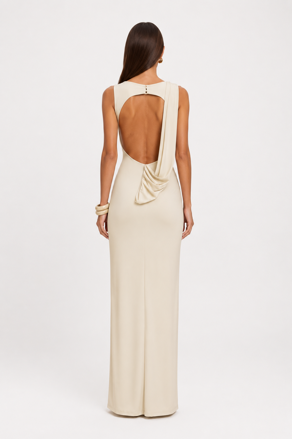 Vestido largo con espalda descubierta
