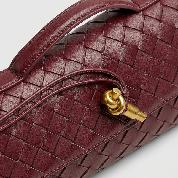 Sofia | Mujer Bolso Clutch Con Tejido Trenzado Y Cierre Nudo Dorado | Elegante